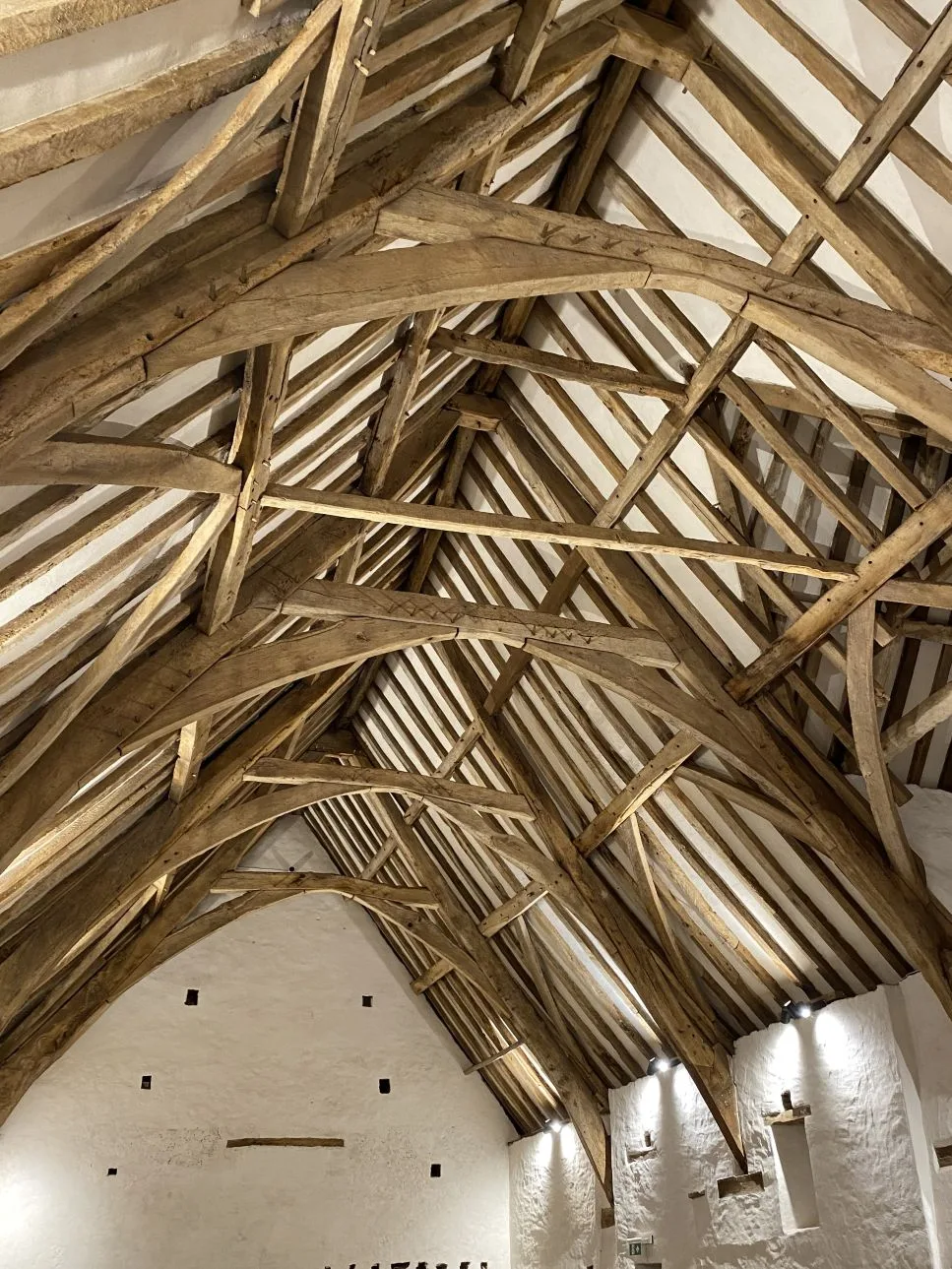 Winterbourne-Barn-Beams